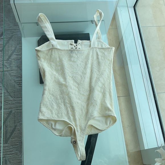 EXPRESS Bodysuit - Picture 4 of 4